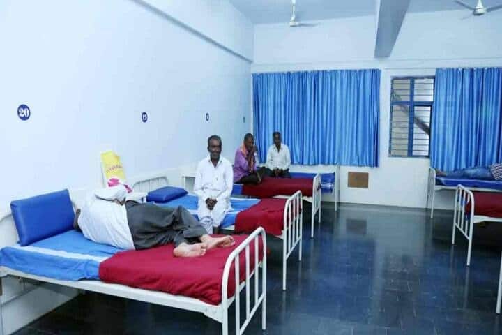 HKDETs Rajarajeshwari Ayurvedic Medical College, Humnabad campus photo 5