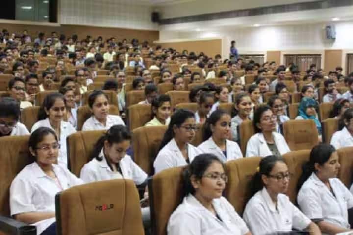 Noble Ayurved College and Research Institute, Junagadh campus photo 2