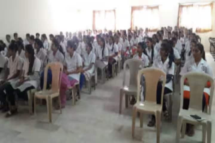 Murlidhar Ayurved College, Rajkot campus photo 3