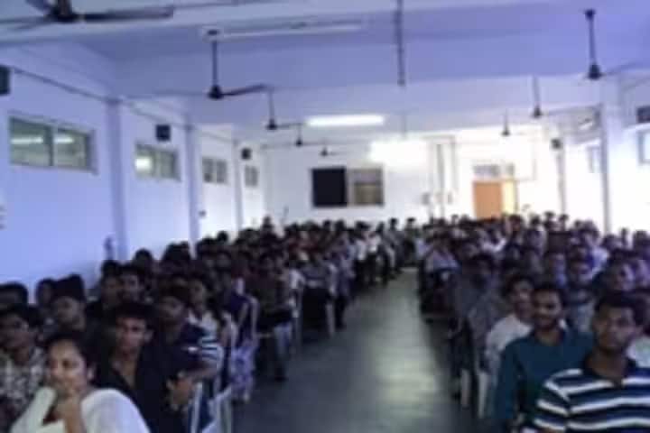 KJ Institute of Ayurveda and Research, Vadodara campus photo 3