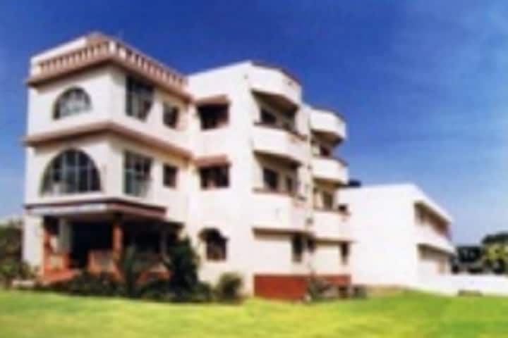 Grameen Ayurvedic Medical College, Bagalkot campus photo 2
