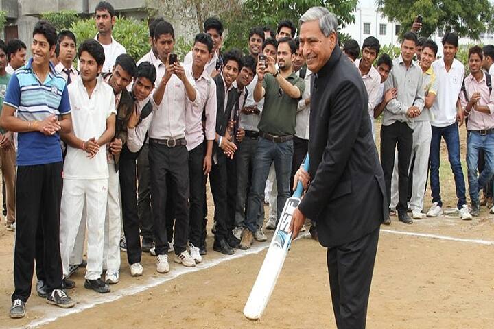 Maa Pitambara College of Pharmacy, Agra campus photo 2