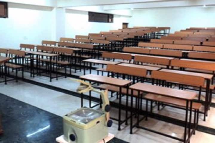 Gurukrupa College of Physiotherapy, Beed campus photo 3