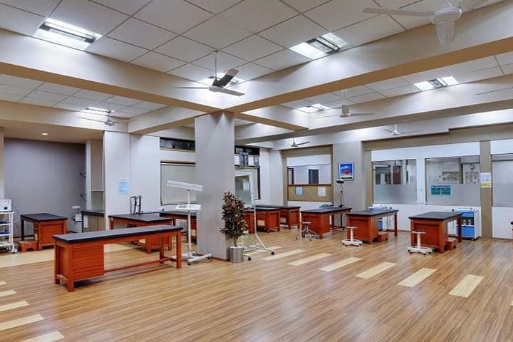 Gurukrupa College of Physiotherapy, Beed campus photo 4