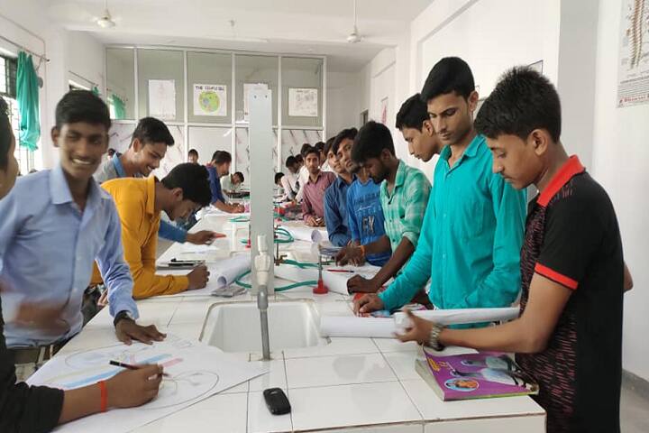Maa Bhagwati College of Pharmacy, Lucknow campus photo 4