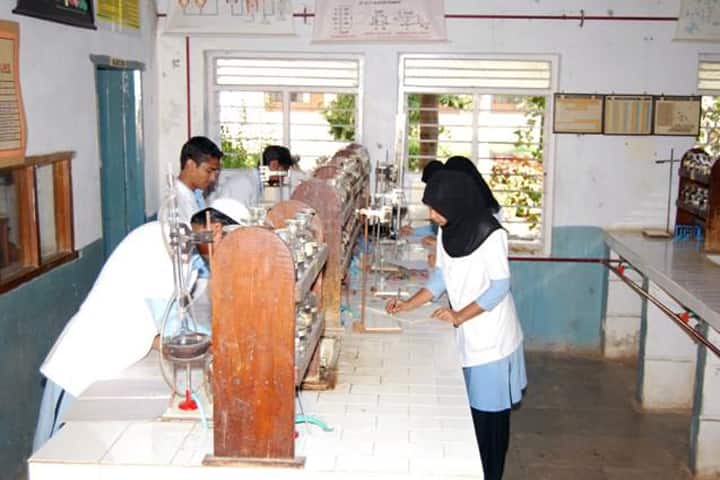 Luqman College of Pharmacy, Gulbarga campus photo 3