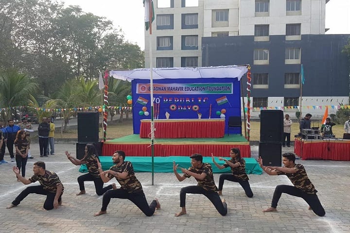 Bhagwan Mahavir College of Computer Application, Surat campus photo 5