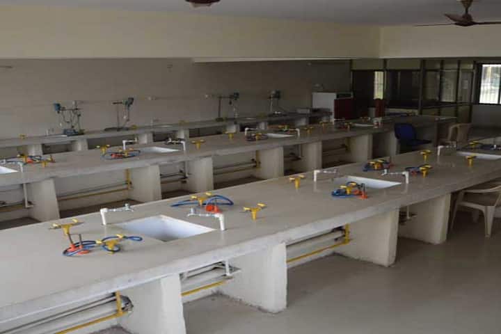LaxmiNarayan Dev College of Pharmacy, Bharuch campus photo 5