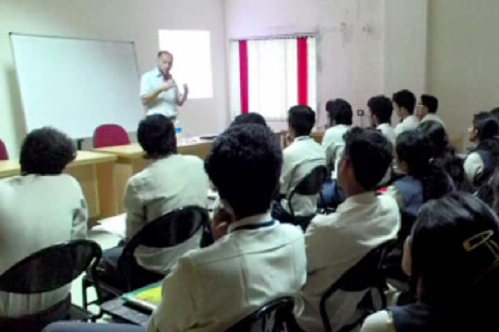 SCMS Ernakulam campus photo 6
