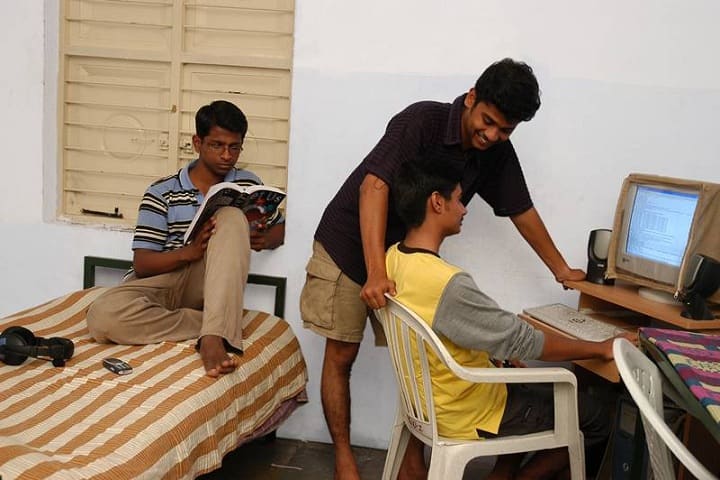 Mahendra Engineering College, Namakkal campus photo 2