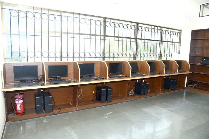 SNJB's Law College, Chandwad campus photo 3