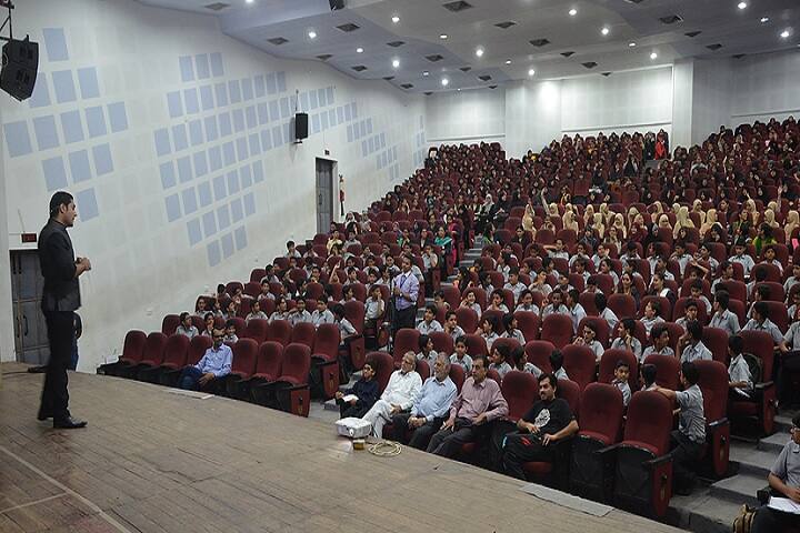 Mahdi Girls College, Bhavnagar campus photo 6
