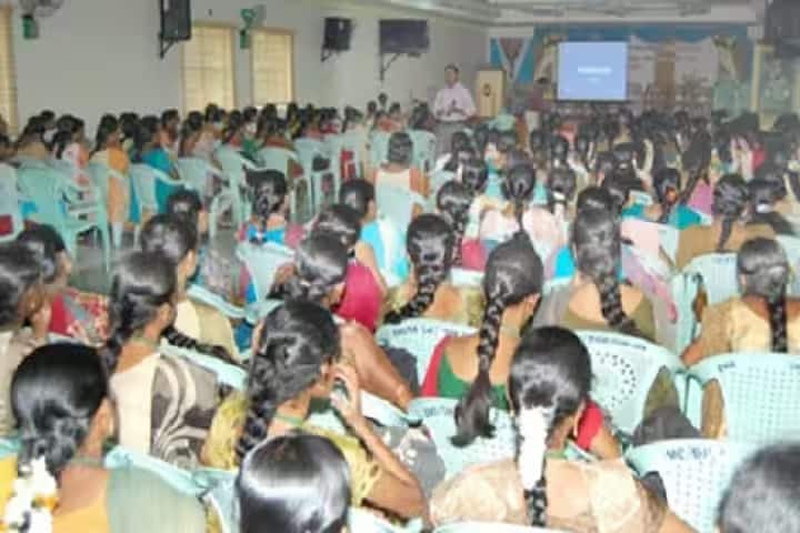 EMG Yadava Women's College, Madurai campus photo 3