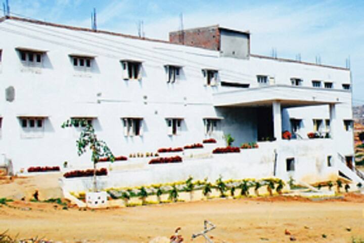 Netaji Institute of Pharmaceutical Sciences, Nalgonda campus photo 2