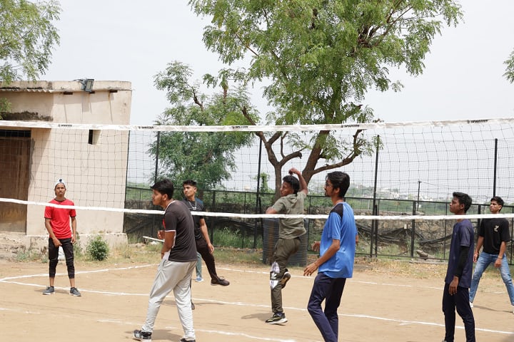 University School of Legal Studies, Sangam University, Bhilwara campus photo 4