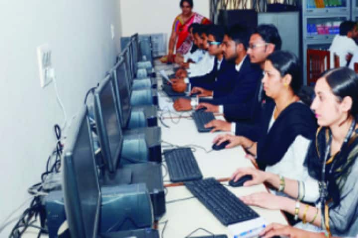Smt Shanti Devi Law College, Rewari campus photo 3