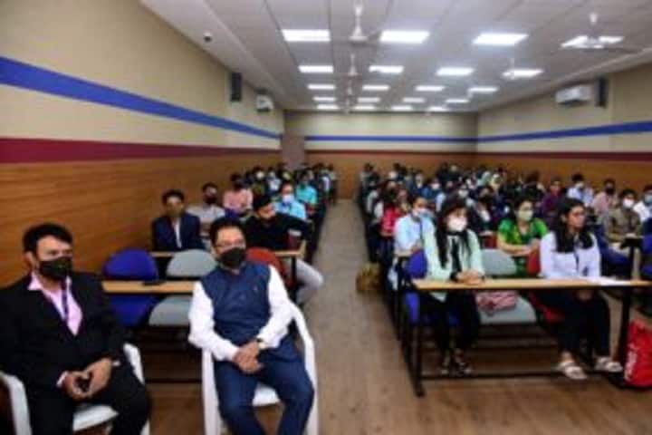 Sir LA Shah Law College, Ahmedabad campus photo 3