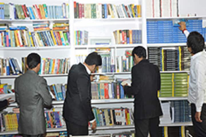 Shri Mangalam College of Law and Management, Noida campus photo 4