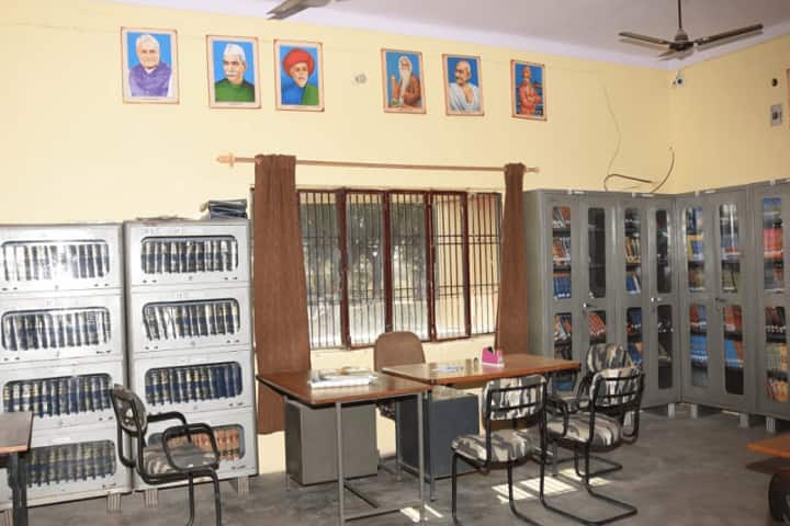 Swami Dayal Bhatnagar Law College, Sikandrabad campus photo 3