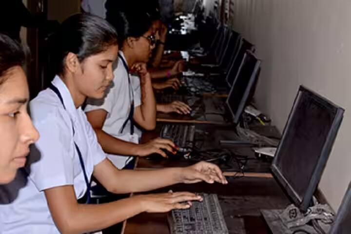 Shri Rawatpura Sarkar Institute of Nursing, Dhaneli campus photo 4