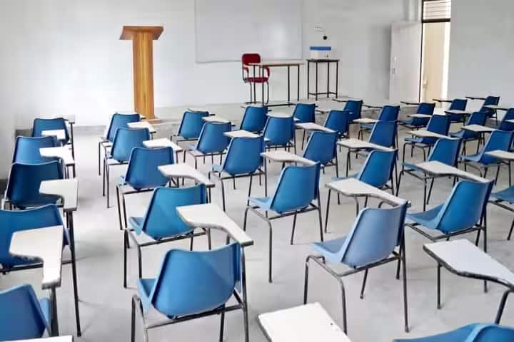 SRC Law College, Meerut campus photo 2