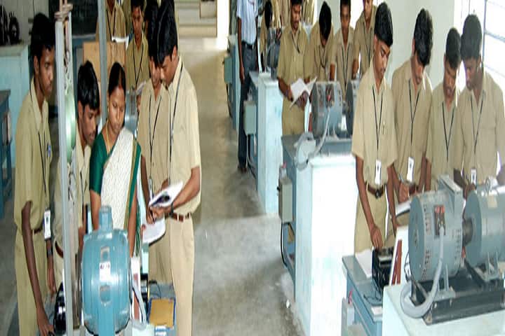 Vignesh Polytechnic College, Manalurpet campus photo 3