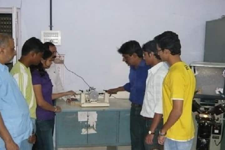 Vidyavardhinis Bhausaheb Vartak Polytechnic, Thane campus photo 3