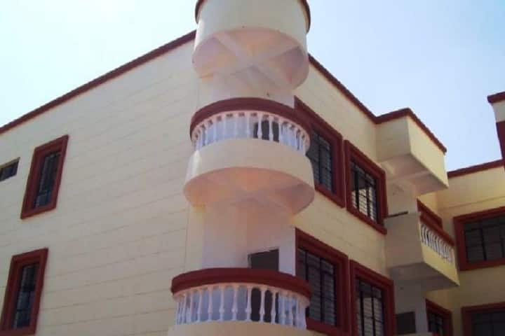 Dr Satyendra Kumar Memorial College of Pharmacy, Bhopal campus photo 3