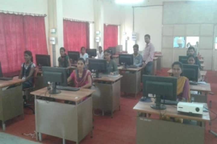 Vidyawardhini Sabha's Arts Commerce and Science College, Dhule campus photo 4