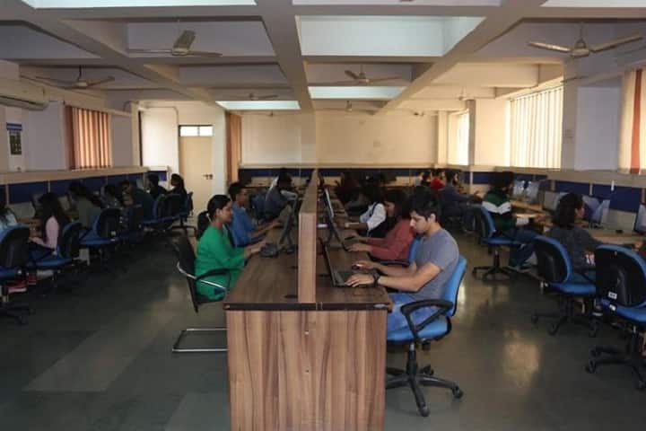 MBS School of Planning and Architecture, Delhi campus photo 3