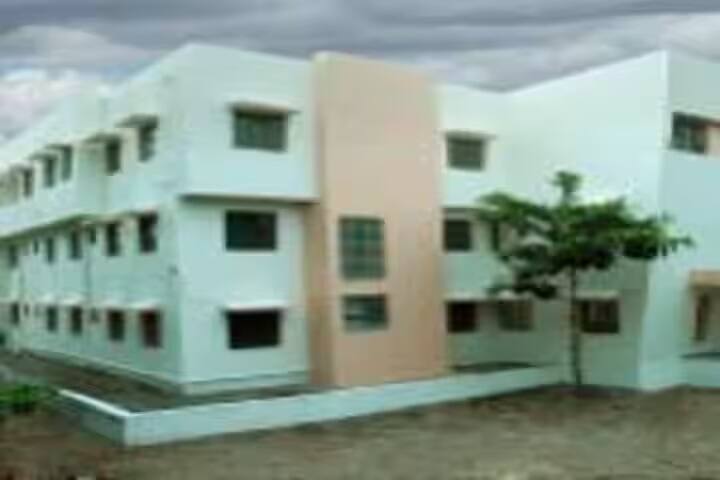 Shri Omkarnath Malpani Law College, Sangamner campus photo 5