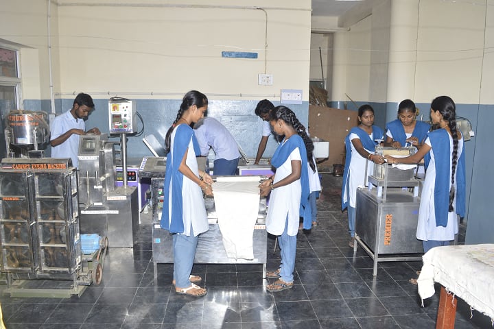 SPKM Indian Institute of Handloom Technology, Venkatagiri campus photo 5