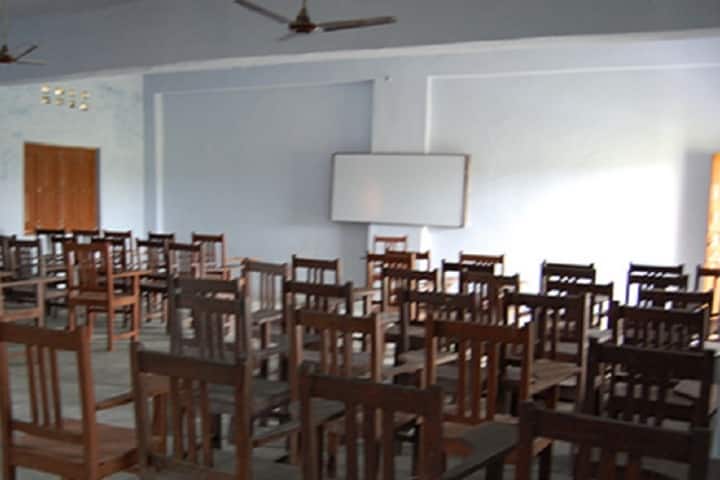 Shri Chintamani Smarak Vidhi Mahavidyalaya, Pratapgarh campus photo 2