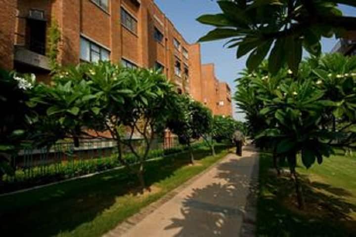 School of Law, IILM University, Gurugram campus photo 2