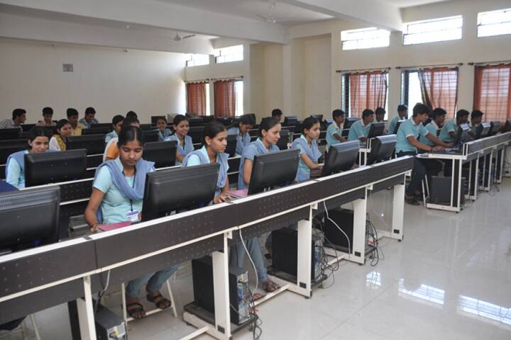 Vasantrao More Polytechnic, Jalgaon campus photo 2