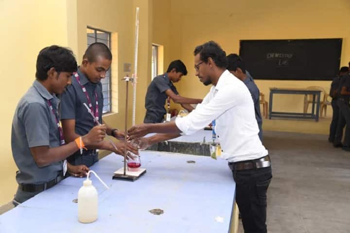 Vaani Polytechnic College, Vellore campus photo 2