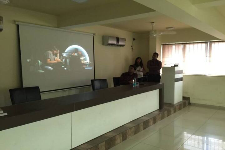 Shree HN Shukla College of Legal Studies, Rajkot campus photo 6