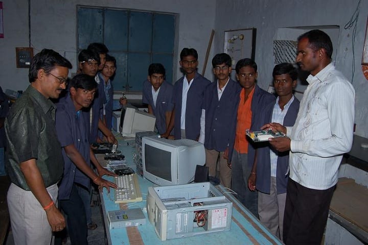 SES Polytechnic College, Siruguppa campus photo 3