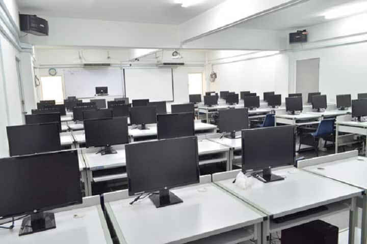 The Peoples Education Society's Diploma College of Engineering and Technology, Ahmednagar campus photo 4