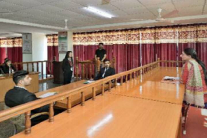 School of Law and Legal Studies, DAV University, Jalandhar campus photo 6