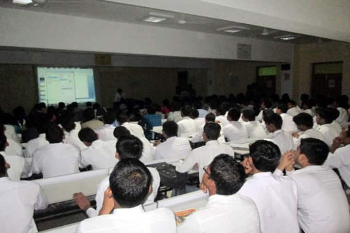 REC Ambedkar Nagar campus photo 2