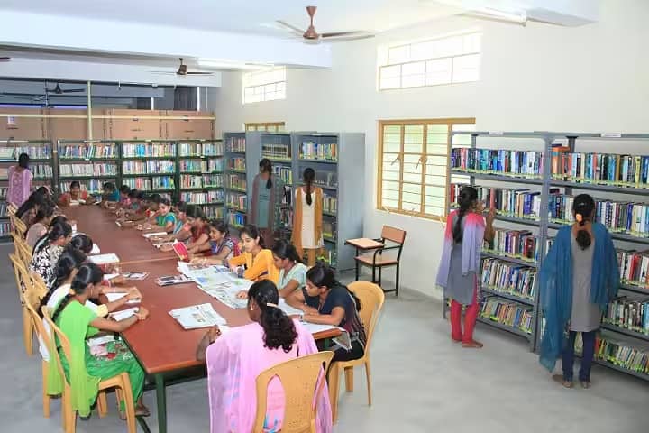 Annai Women's College, Karur campus photo 2