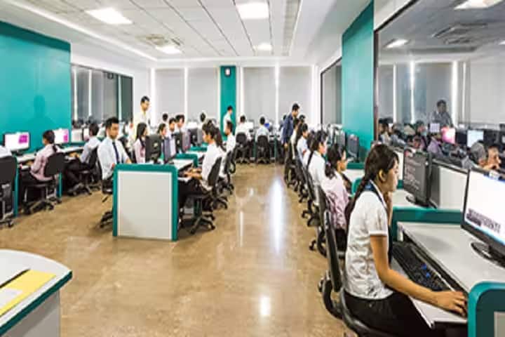 Royal School of Law and Administrative, Royal Global University, Guwahati campus photo 4