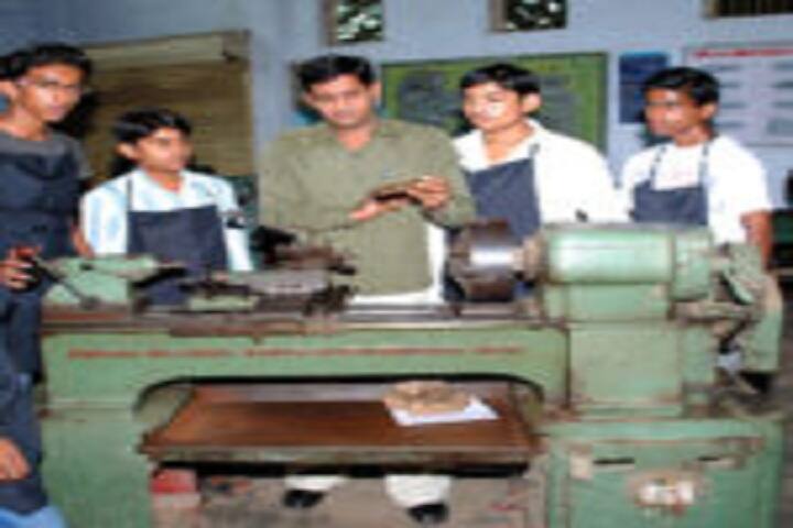 Tolani Foundation Gandhidham Polytechnic, Gandhidham campus photo 6