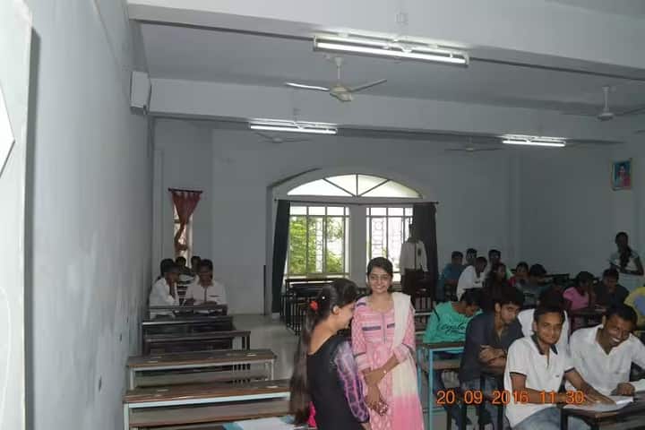 Khandesh College Education Society's Institute of Management and Research, Jalgaon campus photo 2