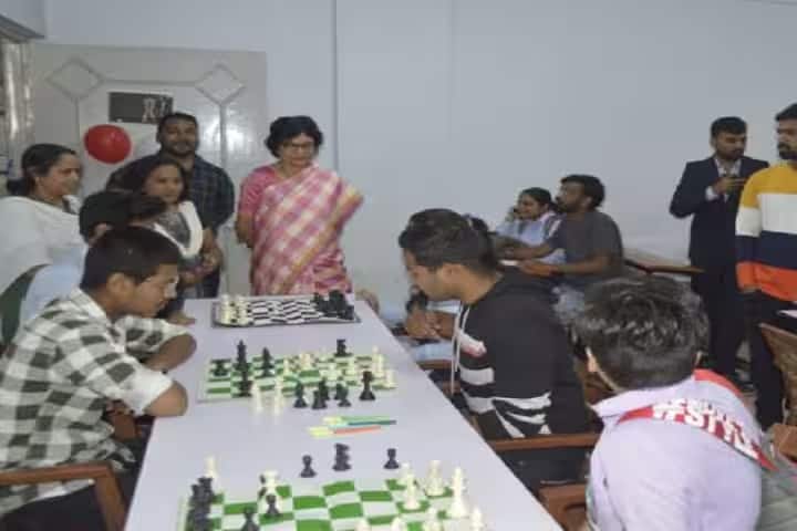 Khandesh College Education Society's Institute of Management and Research, Jalgaon campus photo 4