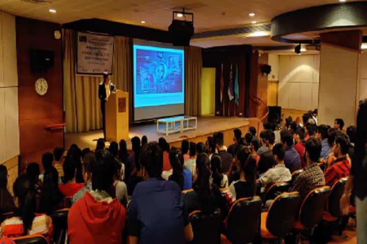 Faculty of Computer Applications and Information Technology, GLS University, Ahmedabad campus photo 3