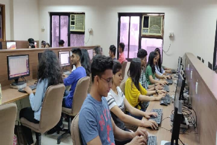 Faculty of Computer Applications and Information Technology, GLS University, Ahmedabad campus photo 4