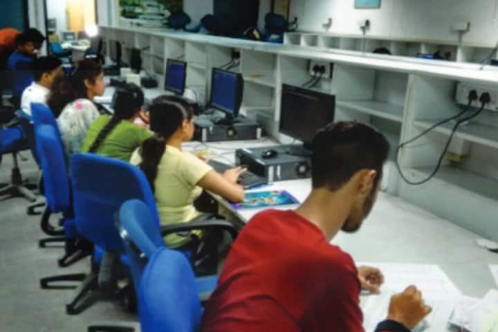Ambedkar Institute of Technology, Delhi campus photo 6