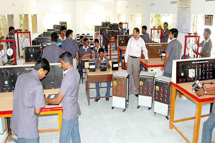 Sri Manakula Vinayagar Polytechnic College, Pondicherry campus photo 4